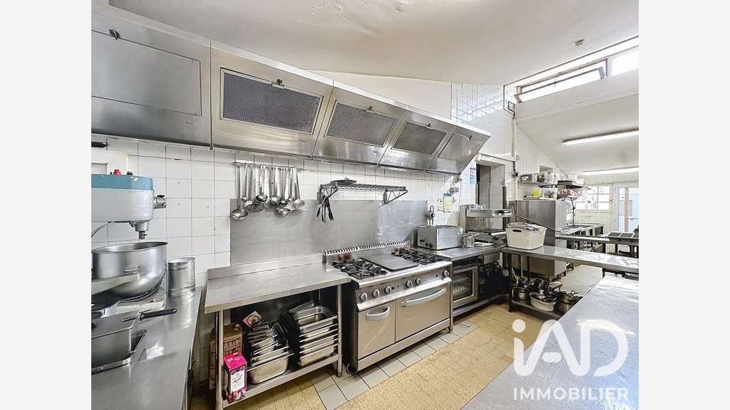 Vente hôtel restaurant à Saint-Laurent-des-Arbres