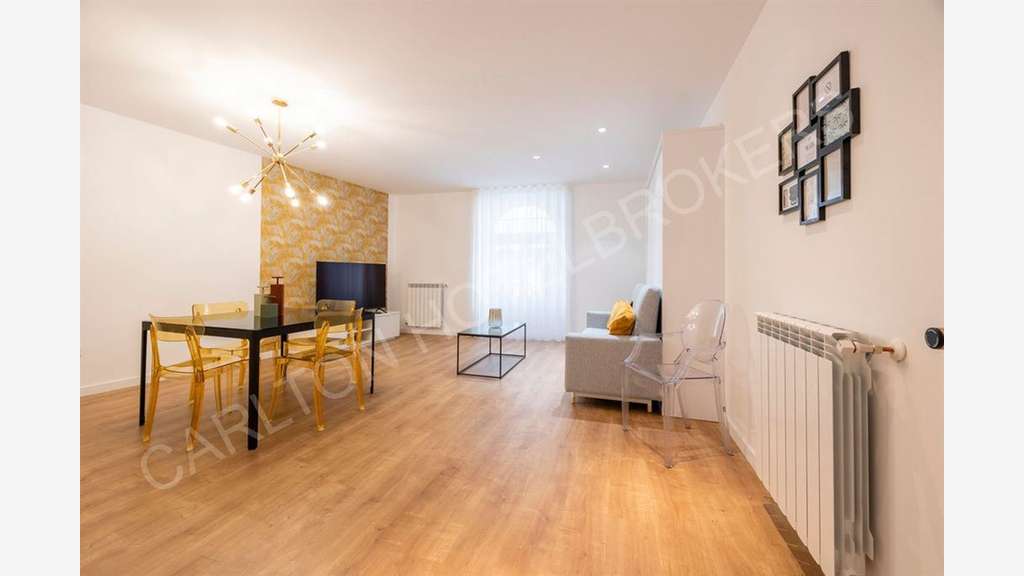 A vendre hôtel boutique urbain rénové à Soria