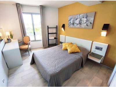 Vente hôtel bureau 3 *** en arrière pays Vence