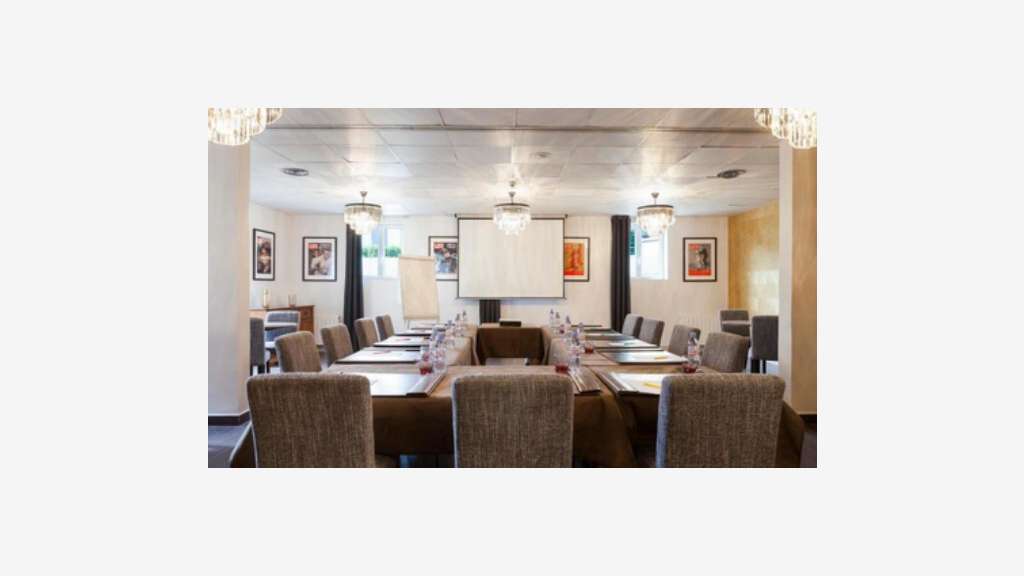 Vente hôtel *** à 15km d’Orly et proche A6 et A10