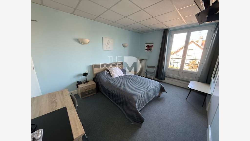 A vendre hôtel de charme proche gare Chaumont