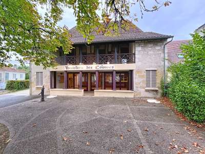 Vente hôtel bureau 9 km Bergerac emplacement N°1