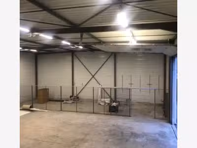 Vend local d'activités 300m² à St Léger sur Dheune