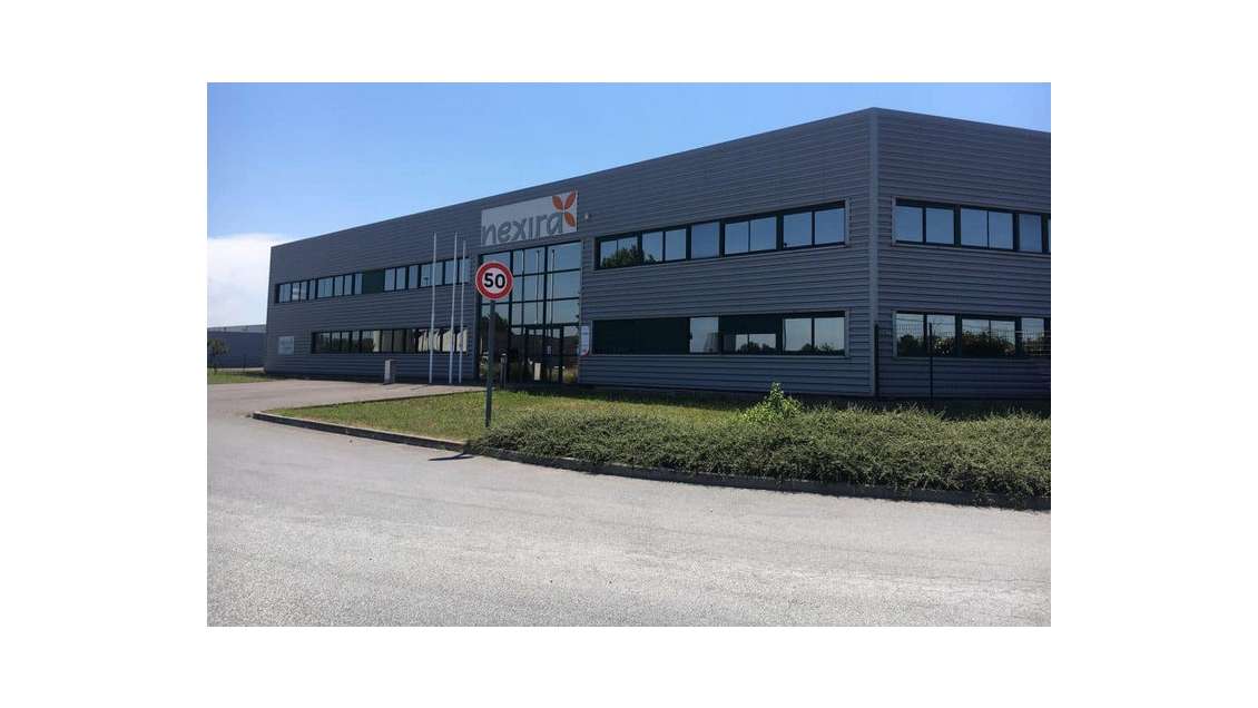 À vendre local d'activités de 3 120m² à Bram