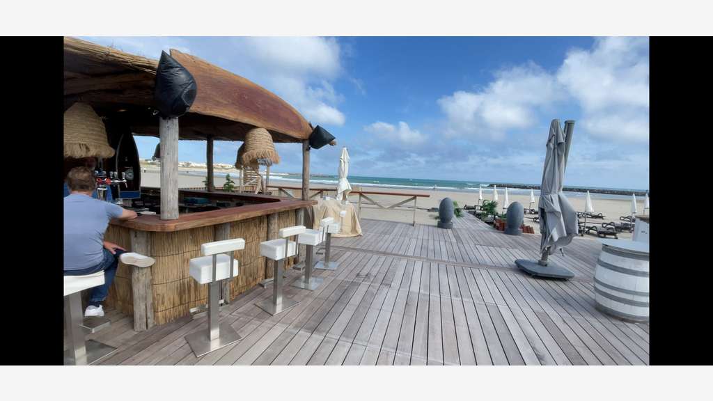 Vente restaurant paillote bar plage aménagée Agde
