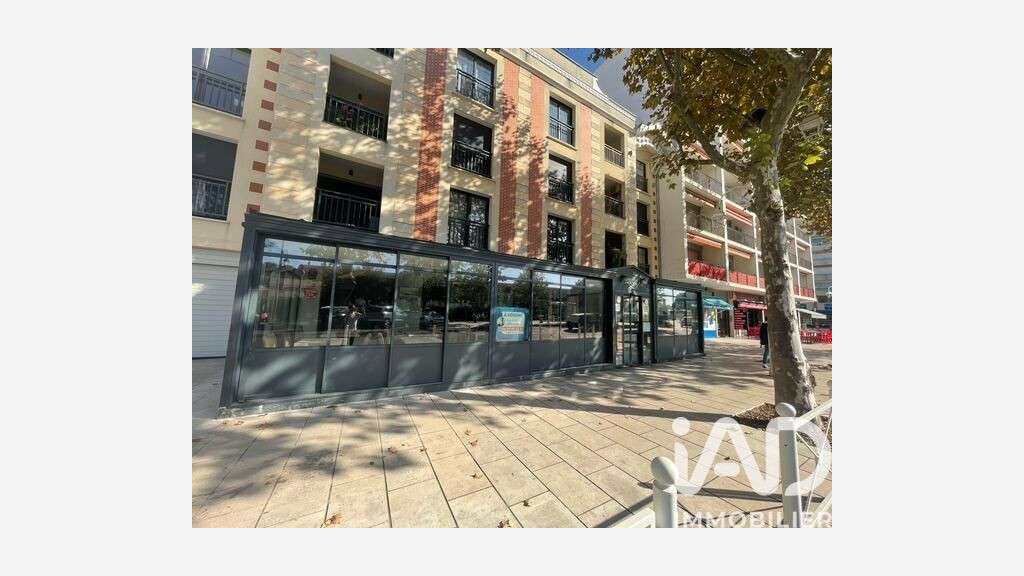 Cession bail restaurant 130m² Arcachon face gare
