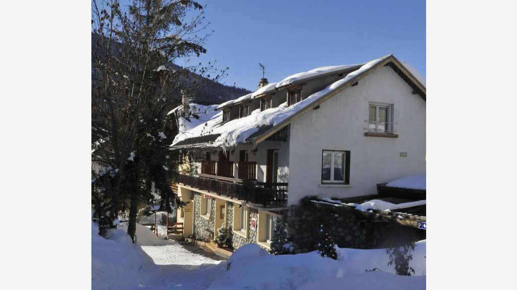 Murs et fonds hôtel 10 ch à Serre-Chevallier