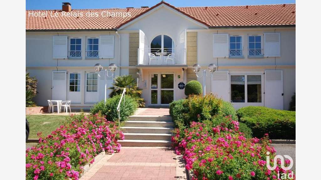 Vente magnifique hôtel restau à Eugénie-les-Bains