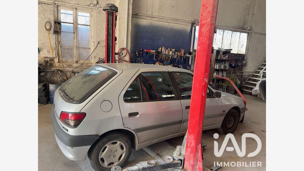 AV FDC carrosserie 250m² empl stratégique Gueugnon