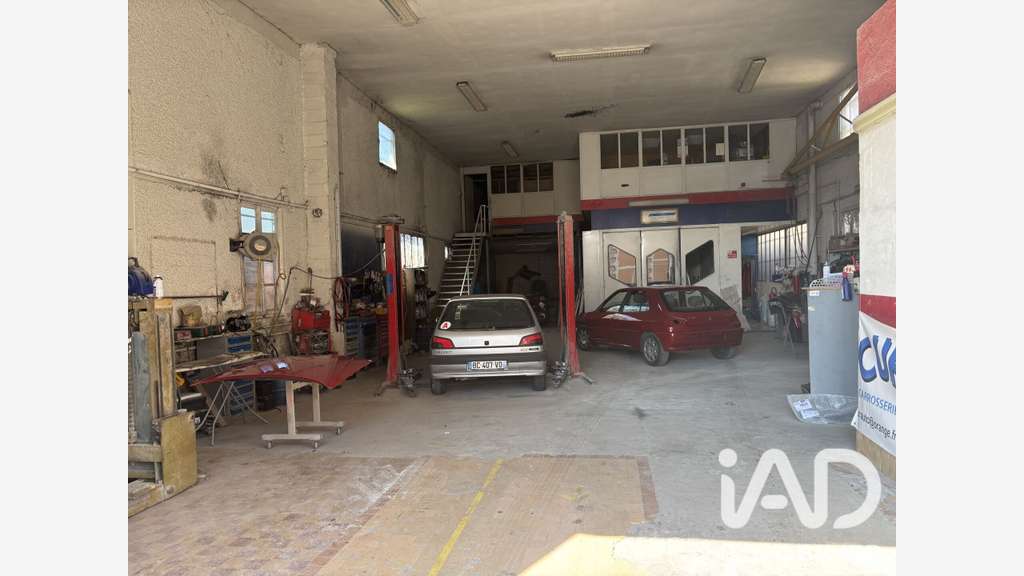 AV FDC carrosserie 250m² empl stratégique Gueugnon