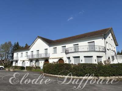 Hôtel de charme à vendre face aux Pyrénées