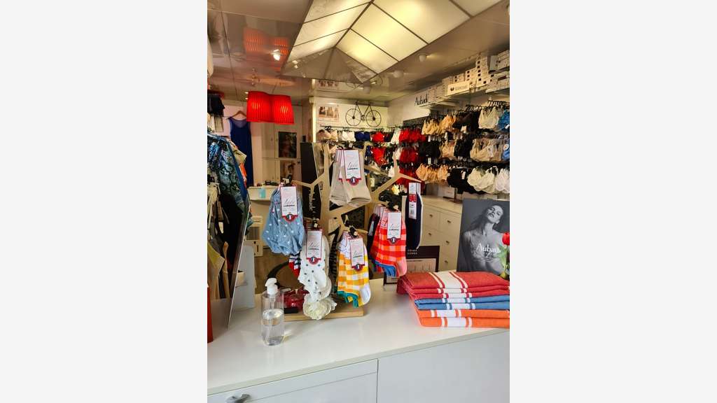 Vente FDC lingerie empl N°1 à Lannion centre