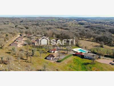 Vente village de vacances à Lentillac-du-Causse