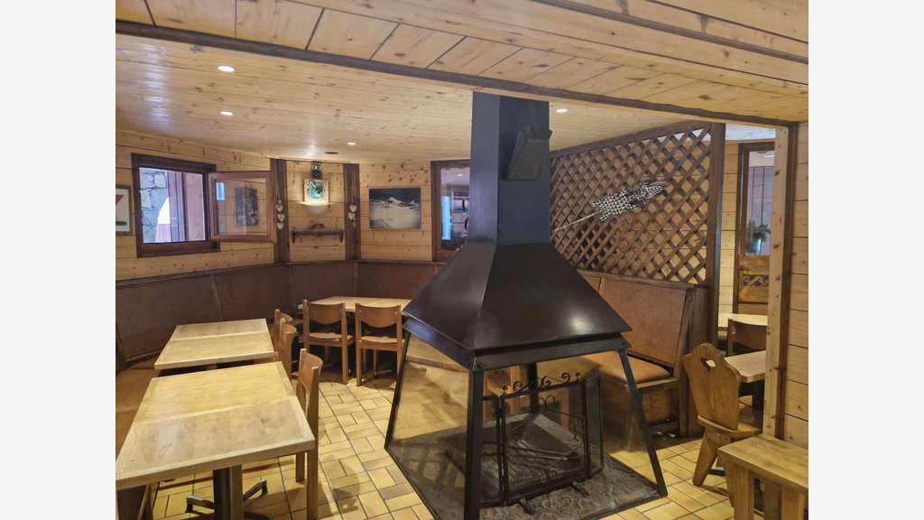 AV restaurant licence IV station haute altitude 73