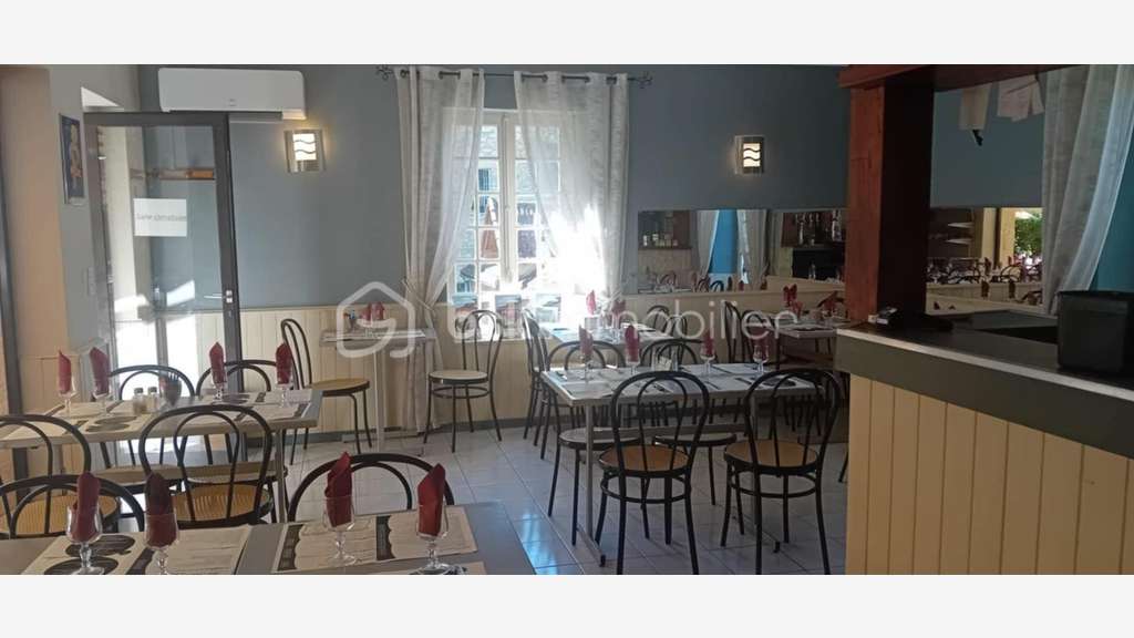 Vente murs & fond restaurant pizzeria aux Eyzies