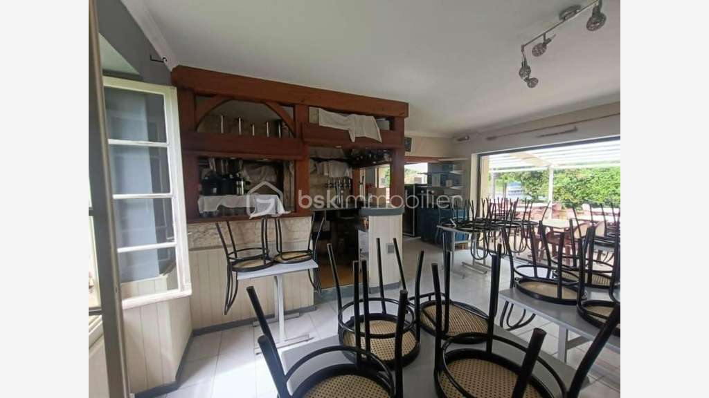 Vente murs & fond restaurant pizzeria aux Eyzies