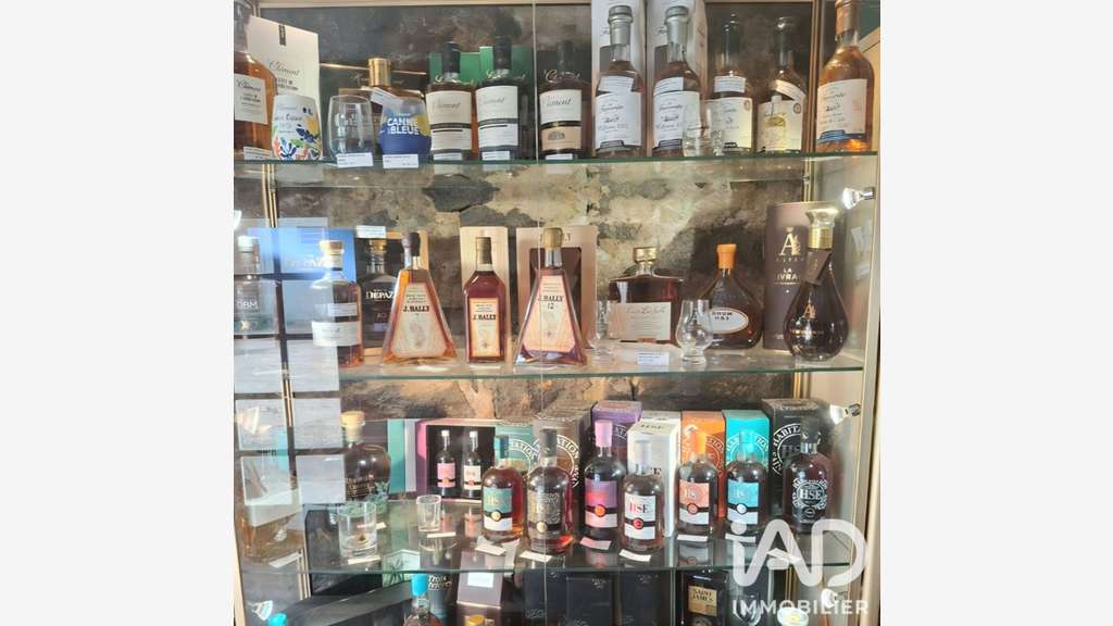 Vente cave à vins & spiritueux  à Les Trois-Îlets