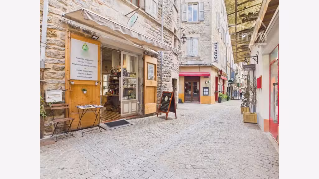 Charmant magasin au coeur du village des Les Vans