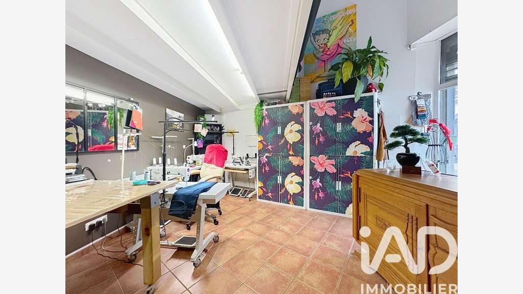 Vente atelier de couture à Marseillan centre