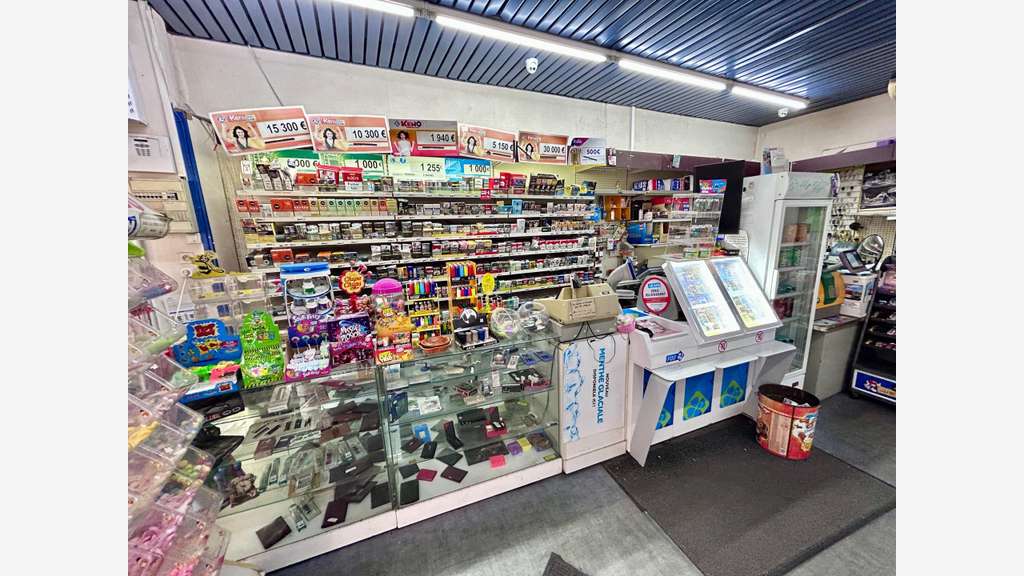Ensemble immo + FDC tabac presse à vendre Mazamet