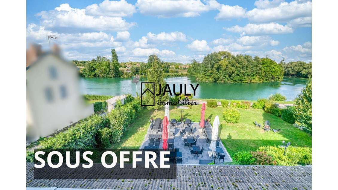 Exceptionnel ! AV restaurant en bord de Marne  