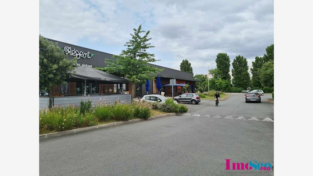 FDC restauration 200m² à vendre à Mérignac