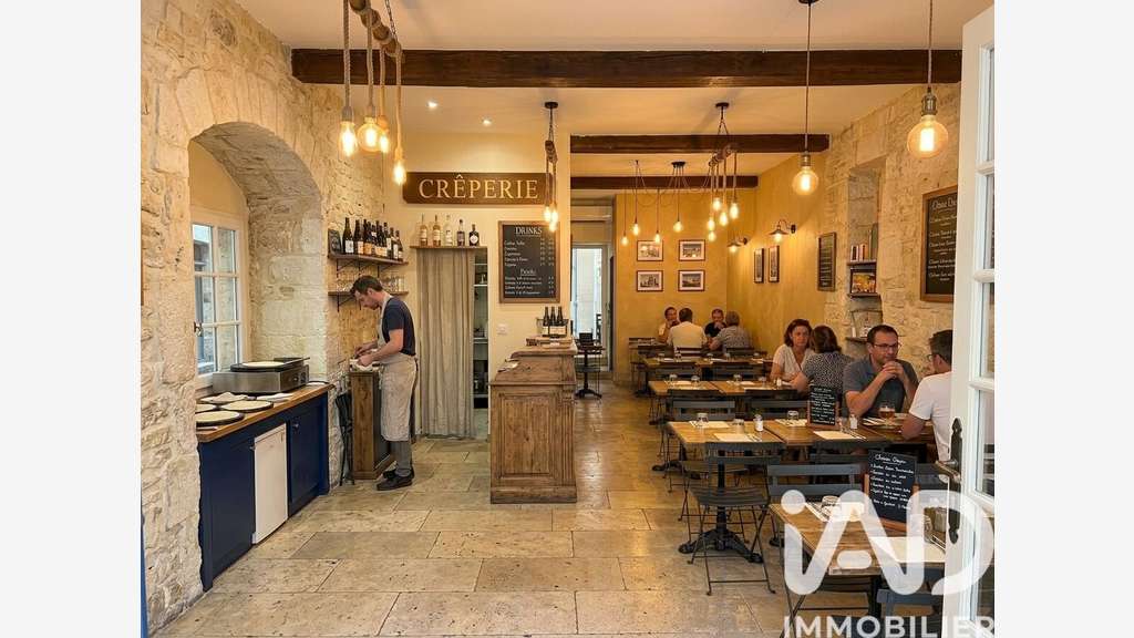 Vente crêperie en zone piétonne à Nîmes