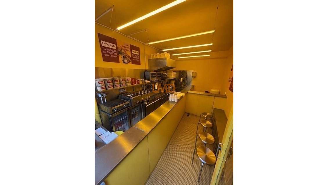 AV restaurant rapide 27m² Paris 09 bel emplacement