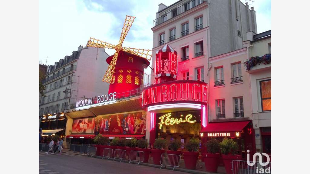 Vente bar de nuit à Paris proche Moulin Rouge