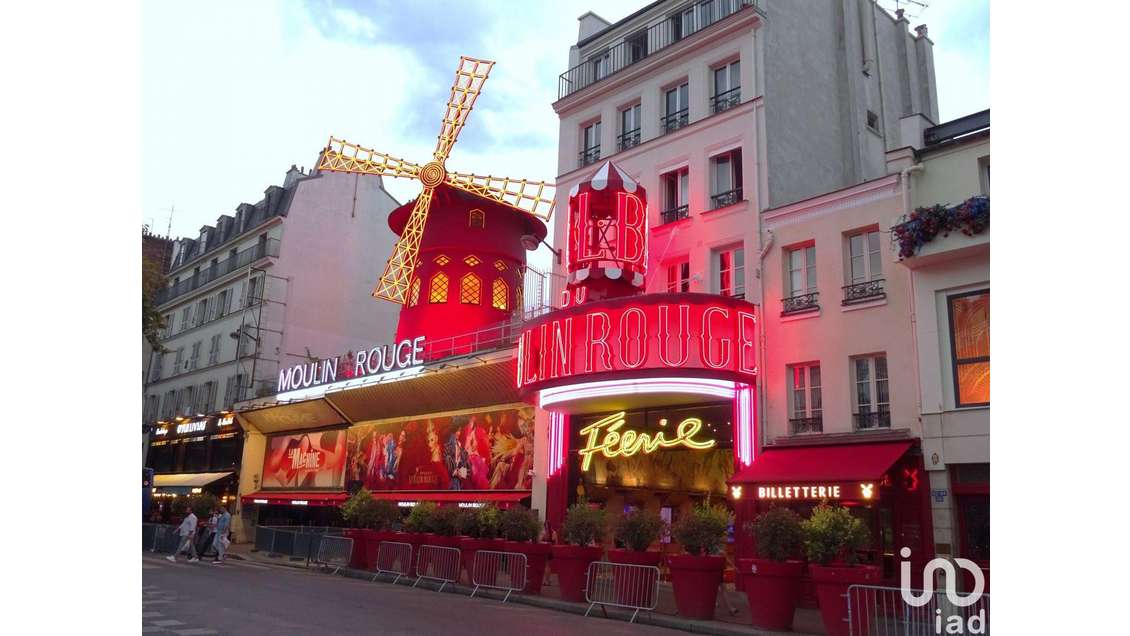 Vente bar de nuit à Paris proche Moulin Rouge