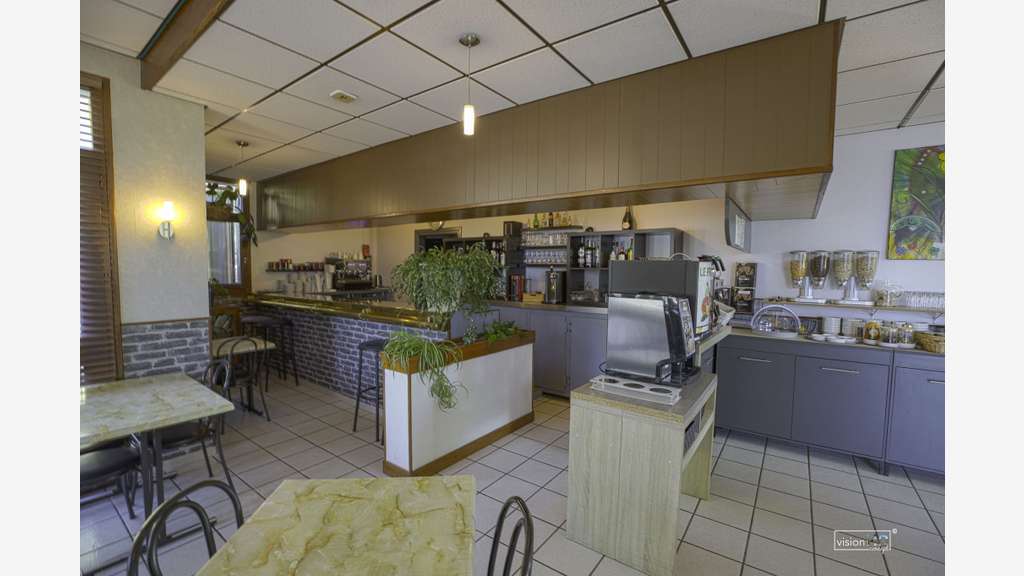 AV murs et fonds hôtel-restaurant à Saint-Jacques