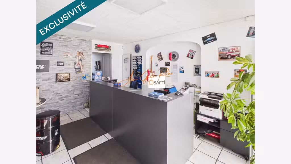 AV garage auto 245m² St-Porchaire empl privilégié