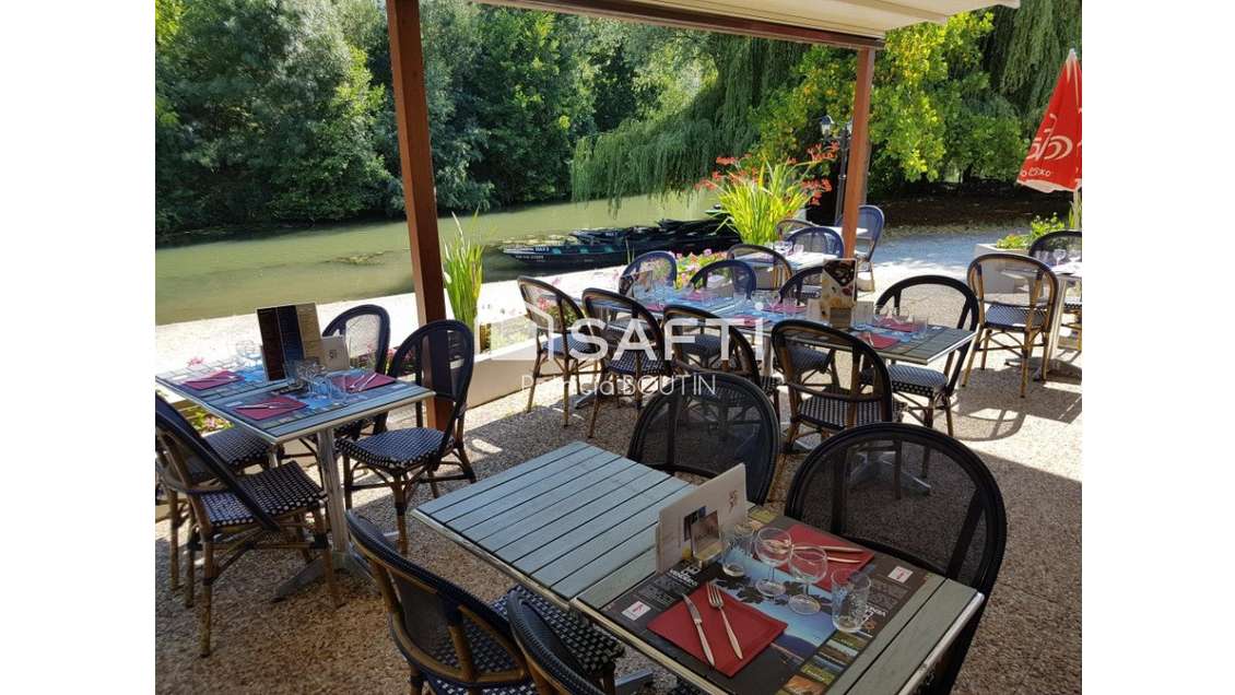 Vente hôtel restaurant + FDC aux portes de Niort