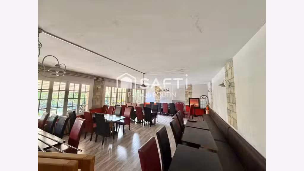 Vente hôtel restaurant + FDC aux portes de Niort