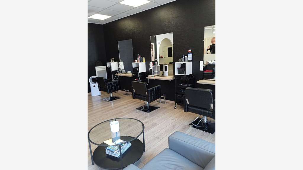 A vendre salon de coiffure de 94m² à Sète