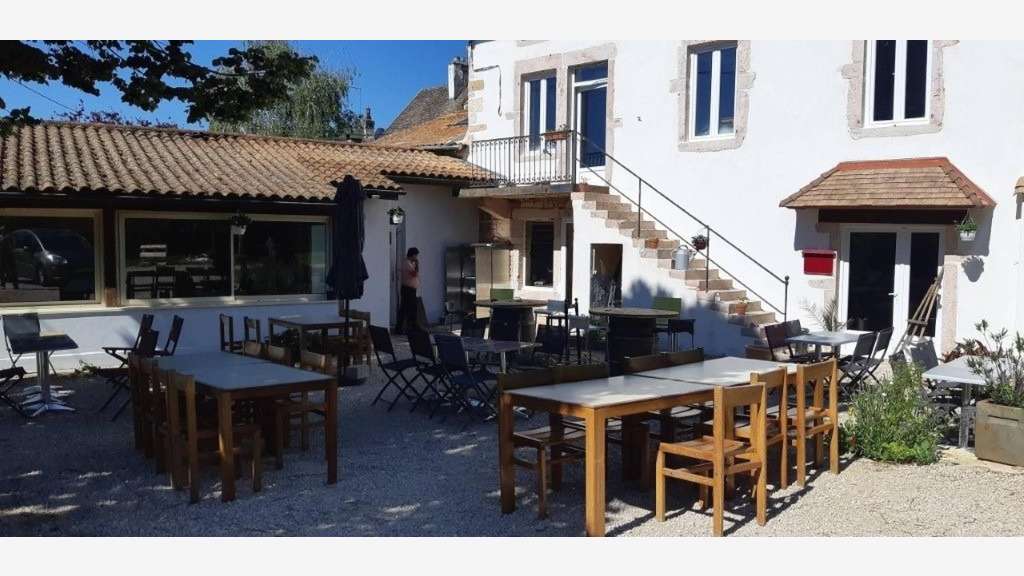 Vente restaurant + appartement prox centre Tournus