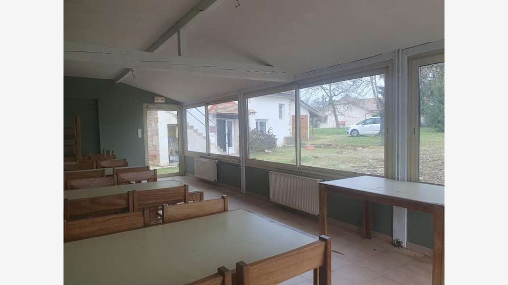 Vente restaurant + appartement prox centre Tournus