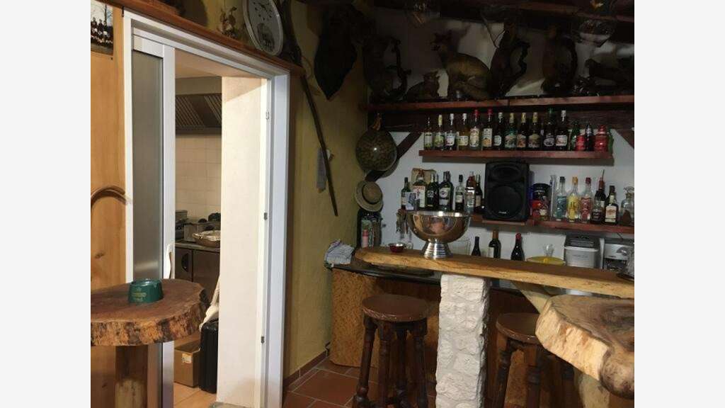 Vente bar tapas avec piscine 45m² Val du Faby