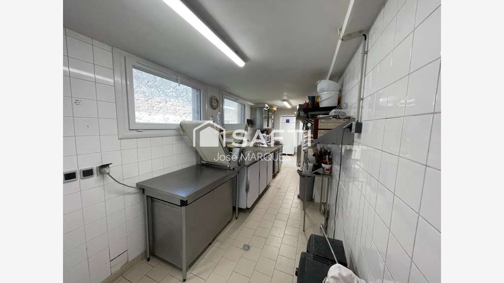 Murs et fond boulangerie empl premium de Vitry