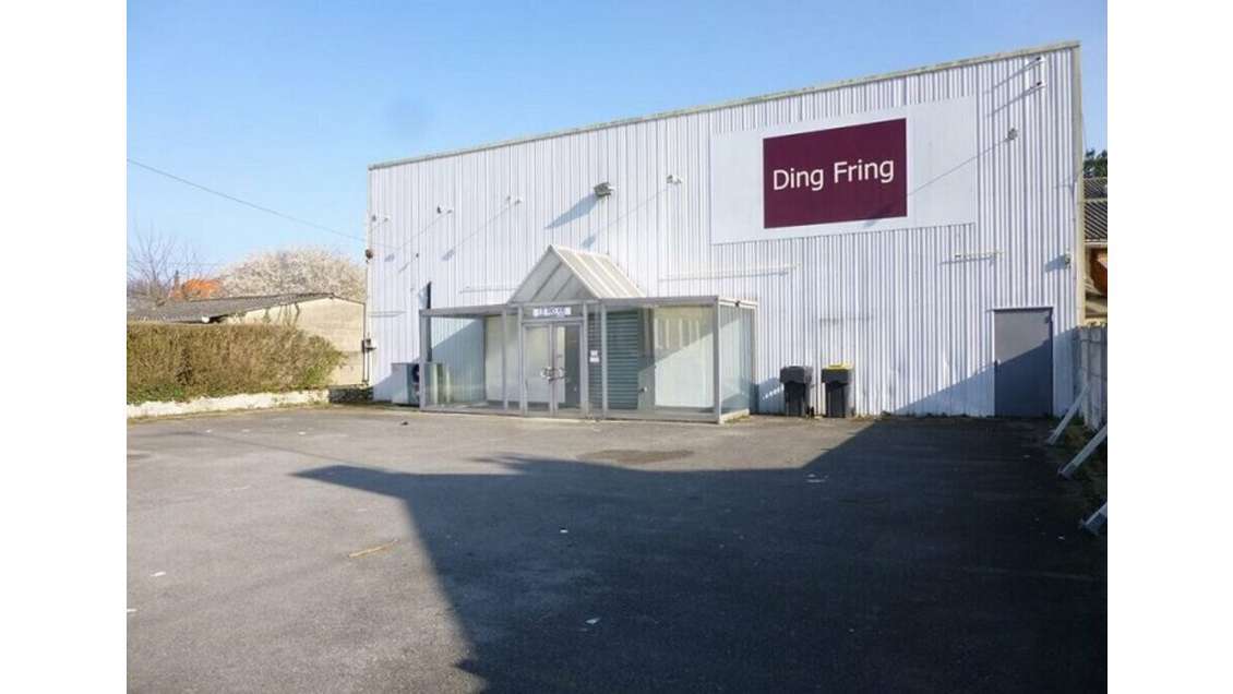 Local commercial 300m² à vendre à Crépy en Valois