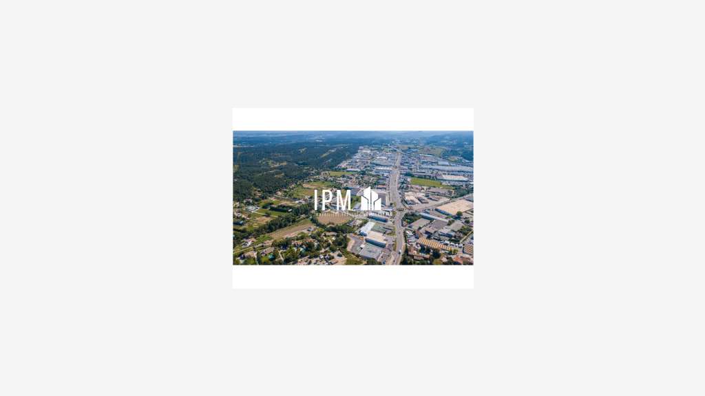 A vendre local commercial 269m² ZAC Gardanne