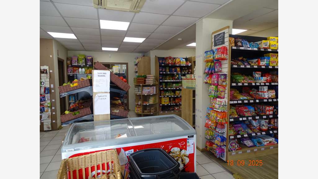 Vente supérette en hyper centre ville de Laval