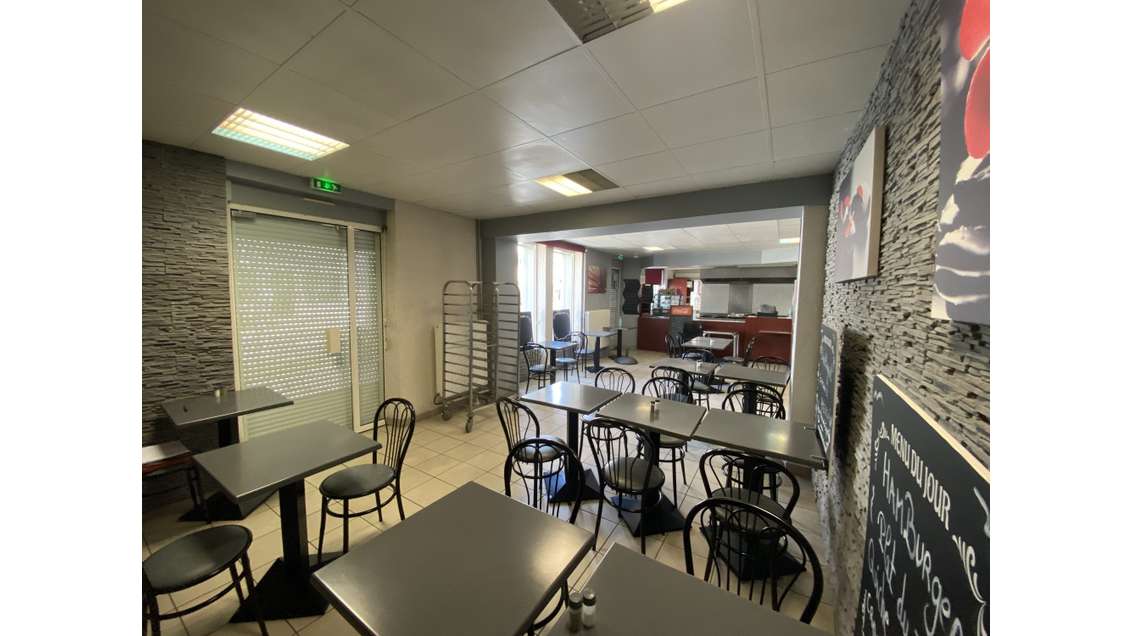 Vente boulangerie et restaurant de 464m² à Ormes
