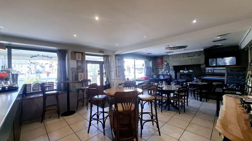 Vente bistrot cave à vins de 200m² à Ploumilliau