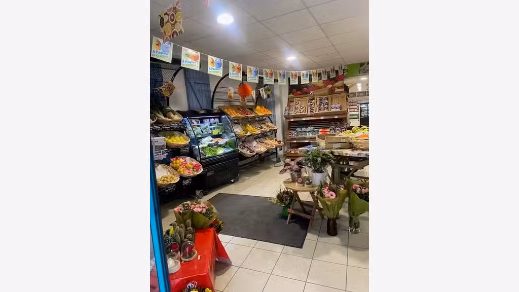 Commerce alimentaire VIVAL historique à céder R