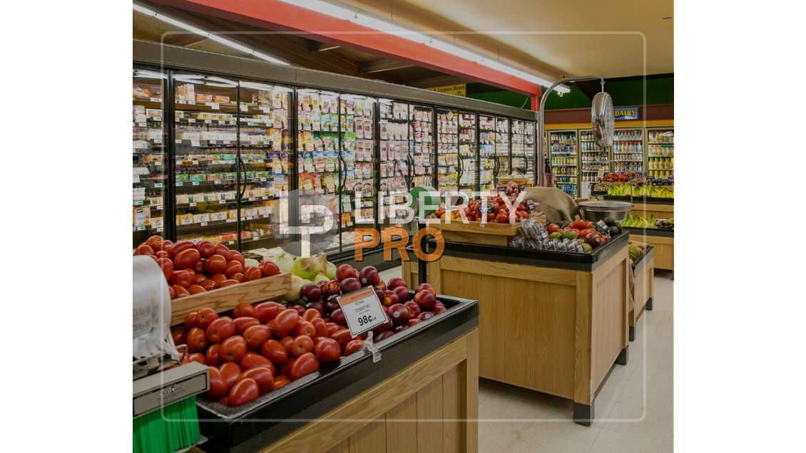 COMMERCE D’ALIMENTATION AVEC ESPACE TRAITEUR