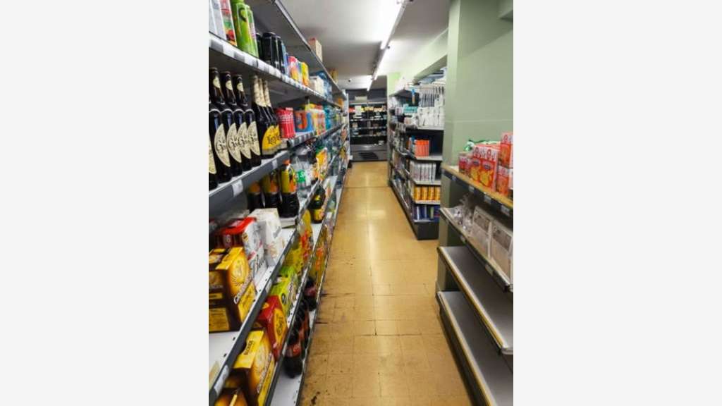 A vendre épicerie de proximité à Alès Clavières
