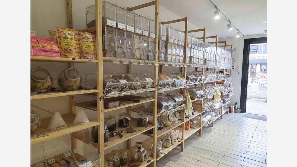 Épicerie bio à vendre ZAC village provençal 13)
