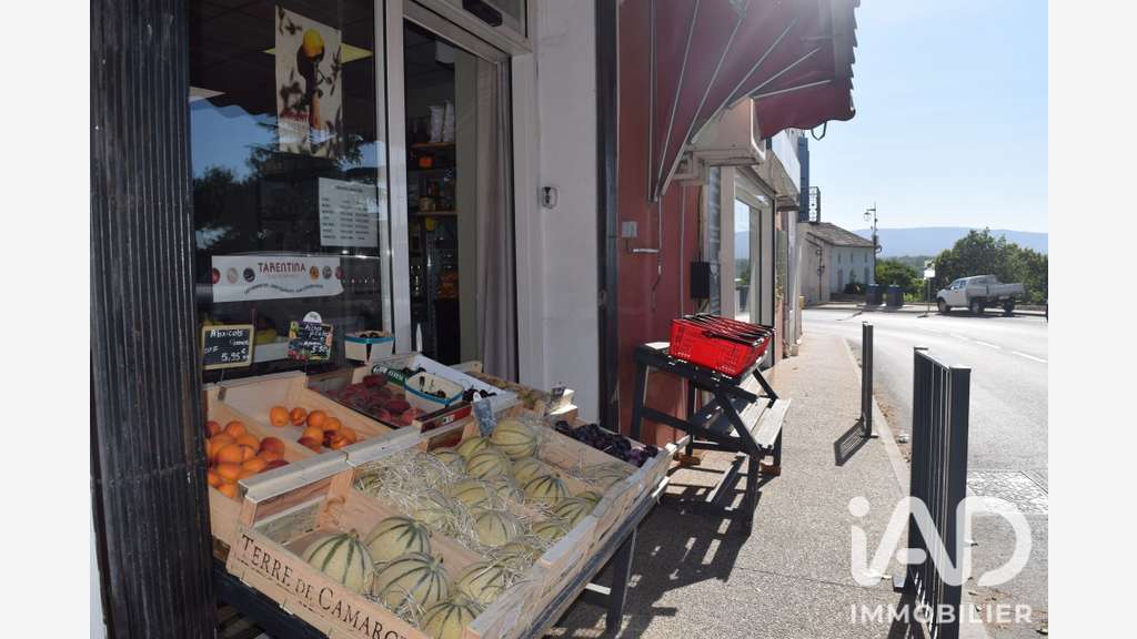 Vente épicerie de renom à Châteauneuf-de-Gadagne