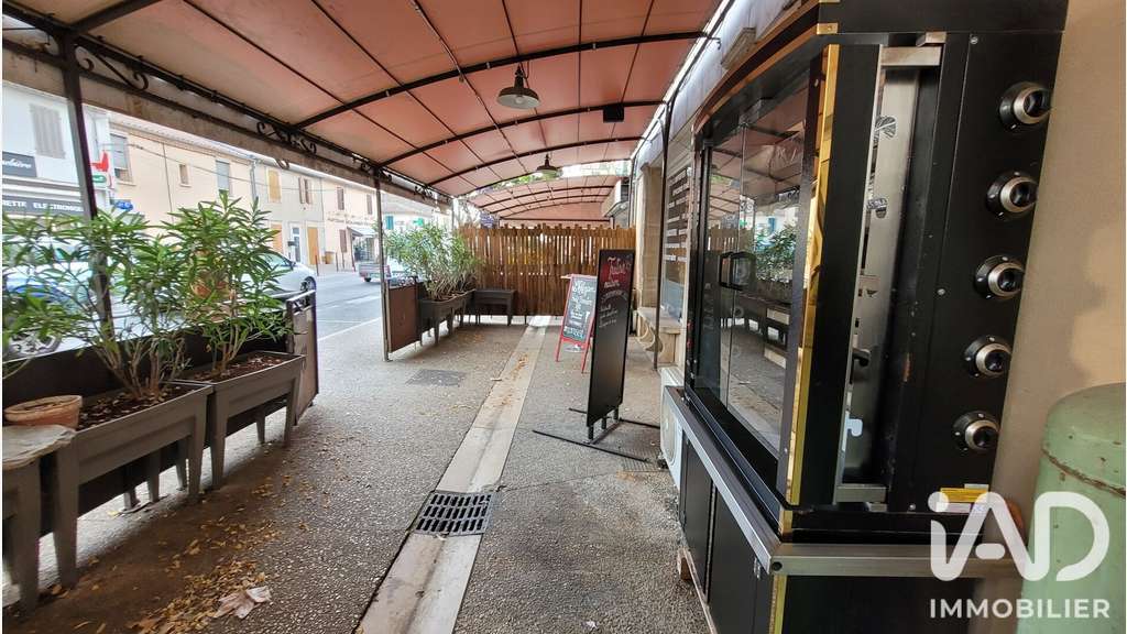 Vente FDC épicerie avec terrasse à Cheval-Blanc